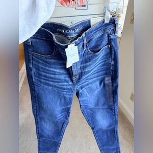 American Eagle Outfitters Women’s Dark Blue High Rise Skinny Jeans